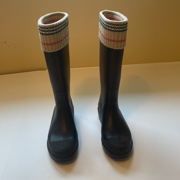 Burberry Black Rubber Knit Top Nova Check Rain Boot Women Sz 9 Made in ITALY - Picture 4 of 16